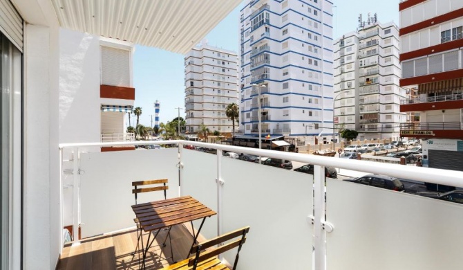 Beautiful and modern duplex. Terrace. 150 m from the beach of Torre del Mar