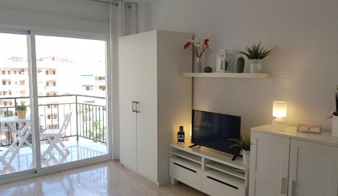 PRECIOSO APARTAMENTO con BALCON