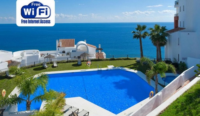 Apartamento de lujo con impresionantes vistas al mar en Torrox Costa