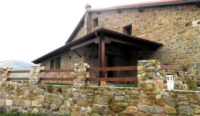 Casa Rural La Charruca