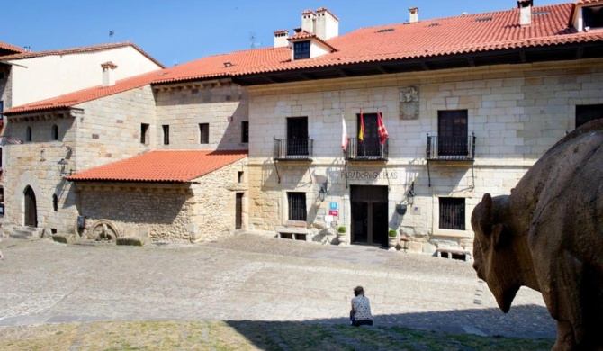 Parador de Santillana Gil Blas