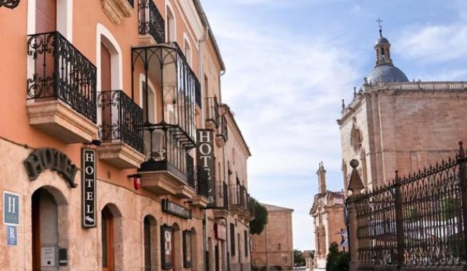 Hotel Arcos Catedral