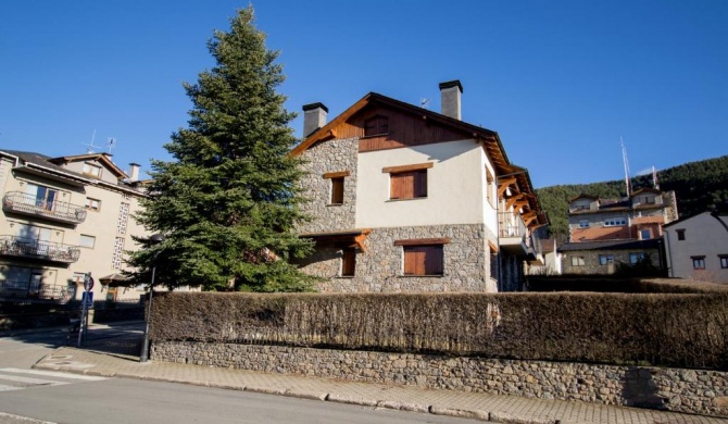 Casa amb jardí Alp